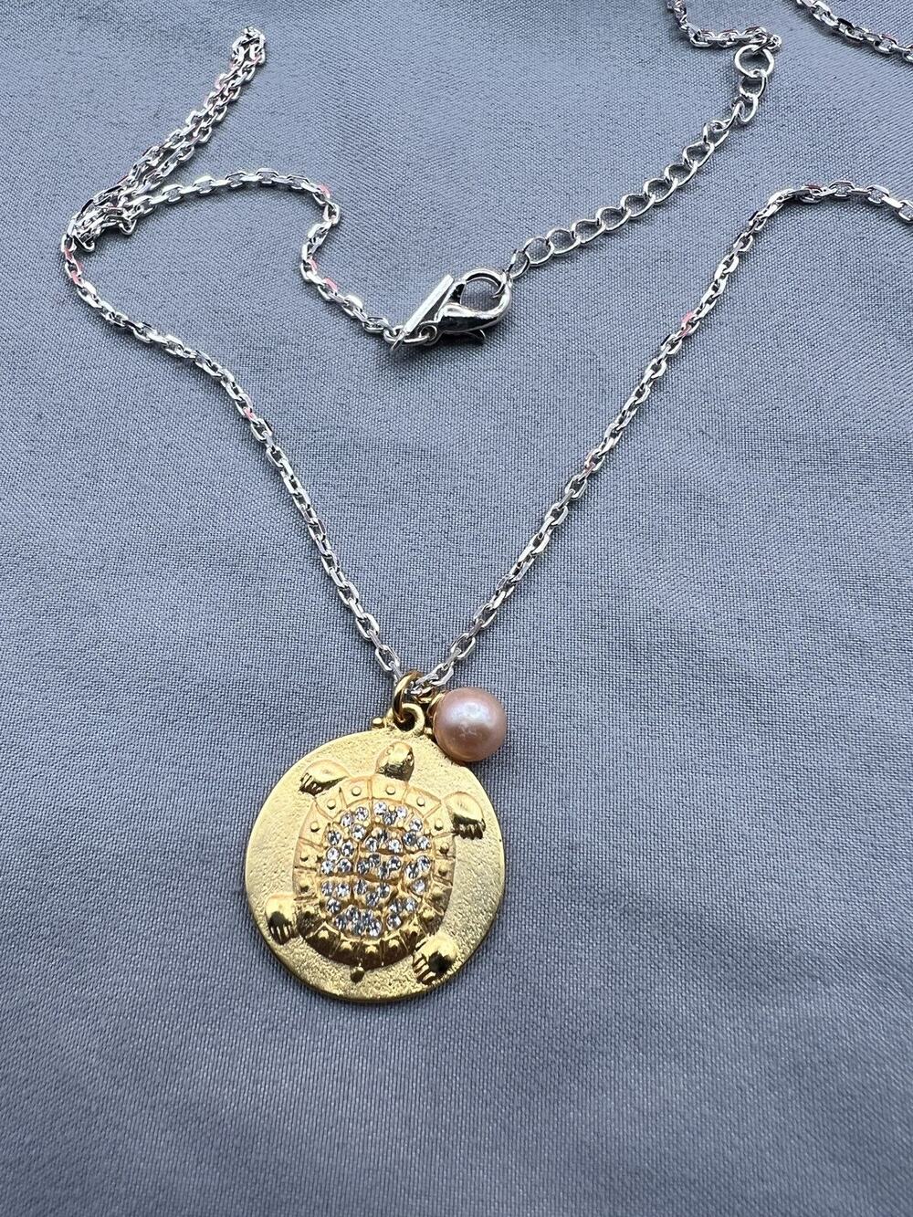 Vantel Pearls Turtle Necklace Pink Pearl One Step At A Time